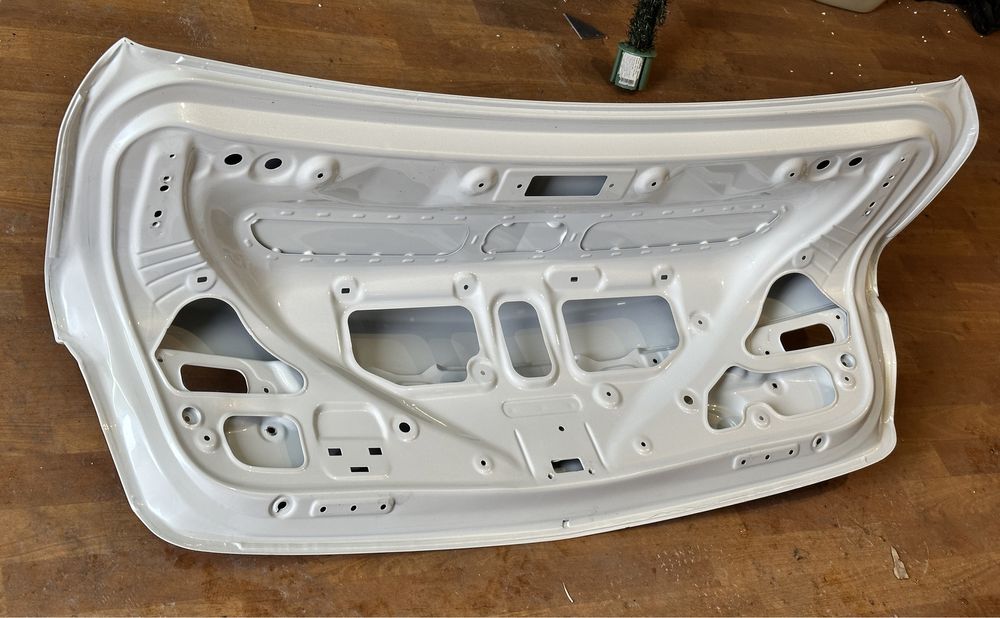 Продам крышку багажника  ACURA TLX 2021+ 68500-TGV-A00ZZ