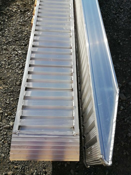 Najazdy aluminiowe specjalistyczne | 3,0m ↔ | 5250kg | szerokość 40cm