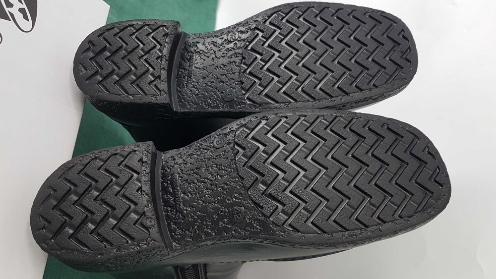 Гумові чоботи на хутрі Aigle eur-42/8 на стопу 27 см, унісекс