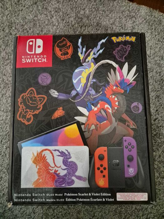 Nintendo Switch OLED Pokémon Scarlet & Violet + 6 jogos + 4 comandos