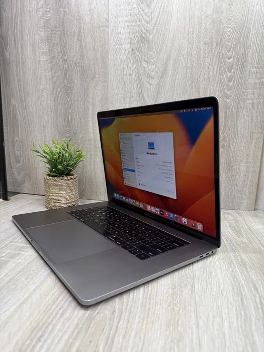 MacBook Pro 15” A1707 (2017) i7 16/512gb