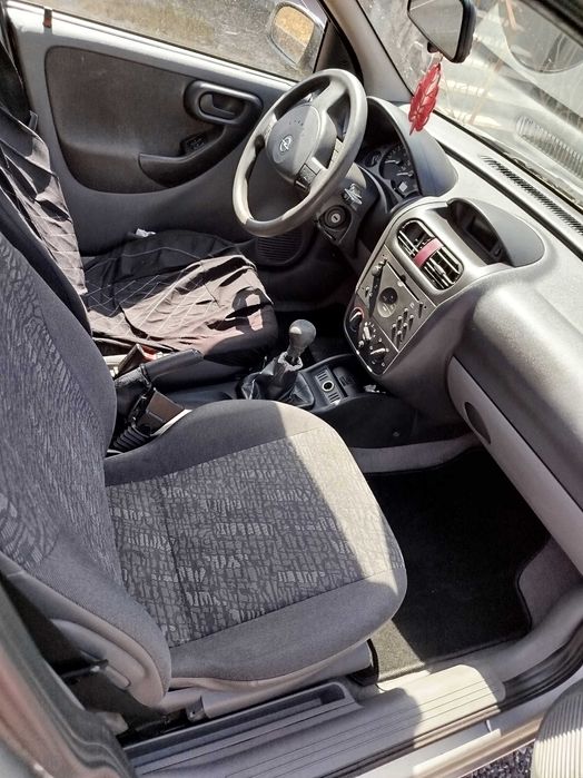 Vendo carro Corsa com motor avariado