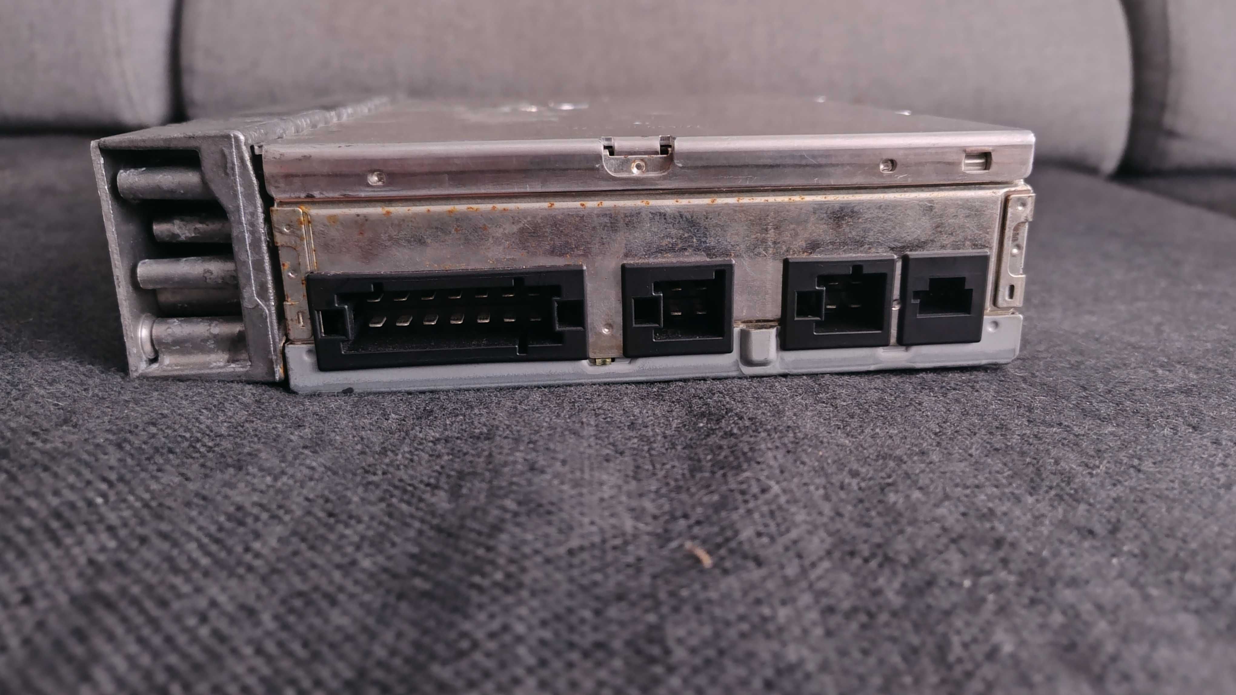 Wzmacniacz  Harman Kardon logic 7 mercedes