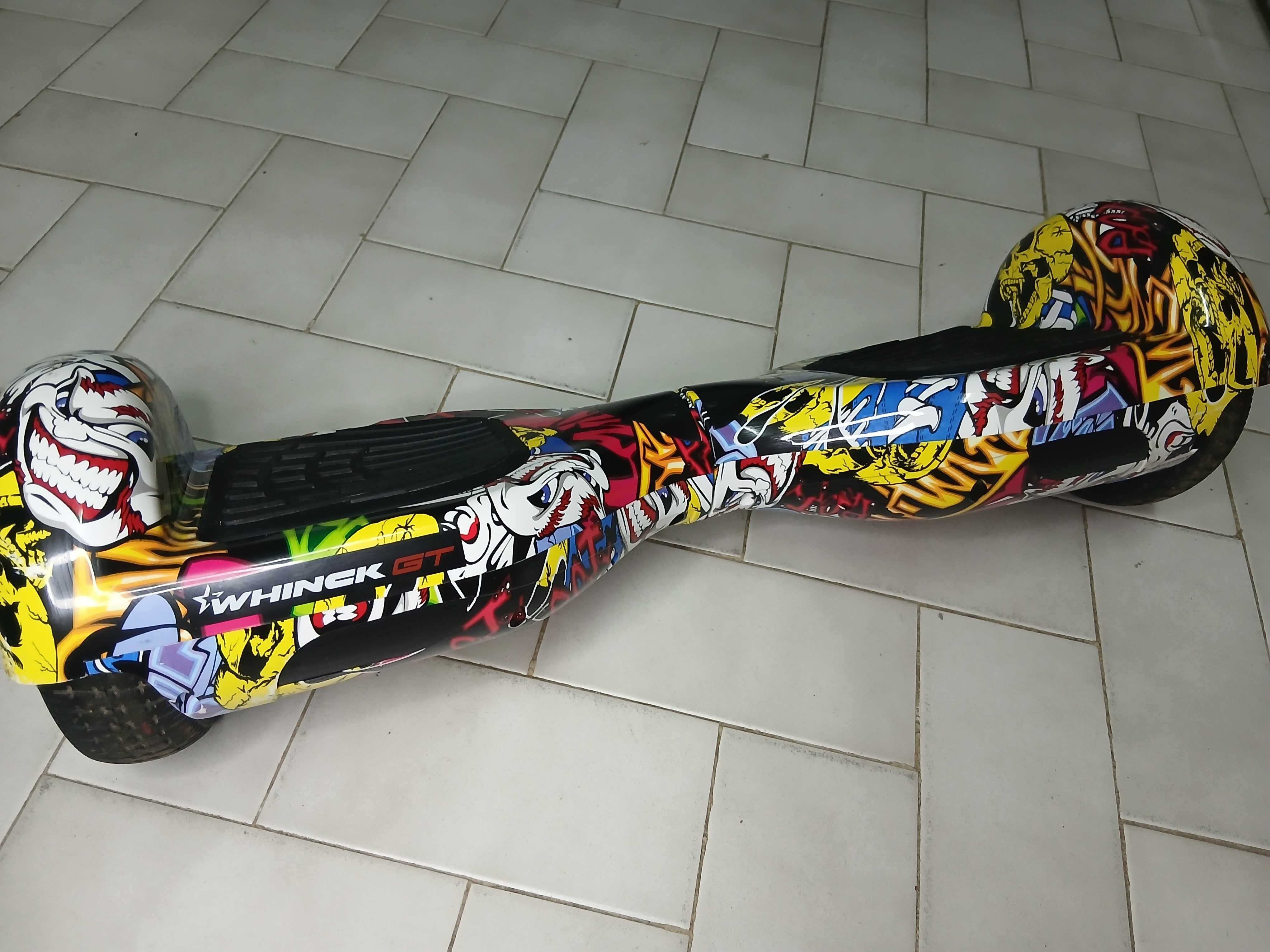 Overboard skate flash usado com Bluetooth e carregador incluído