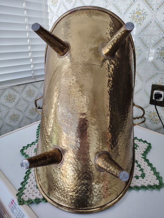 Cesta em Latão para Revistas