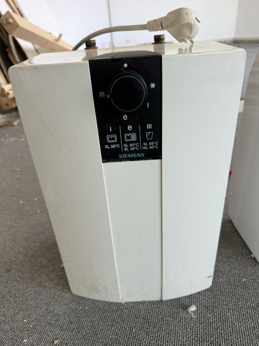 Przeplywowe, podumywalkowe podgrzewcze wody