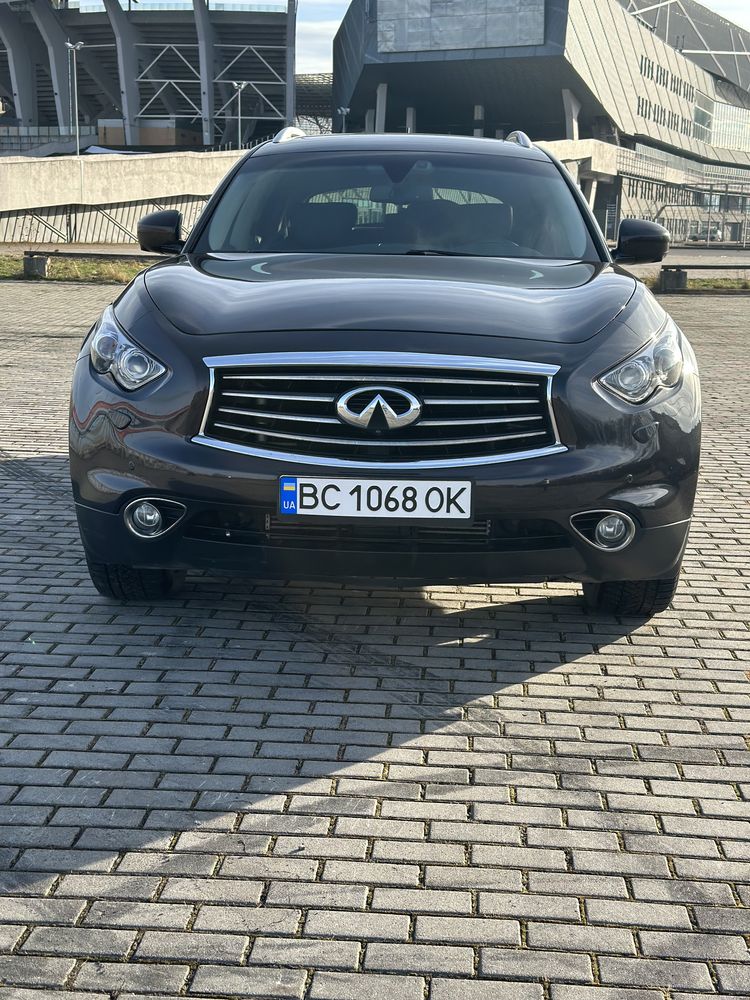 Infiniti fx 30d.