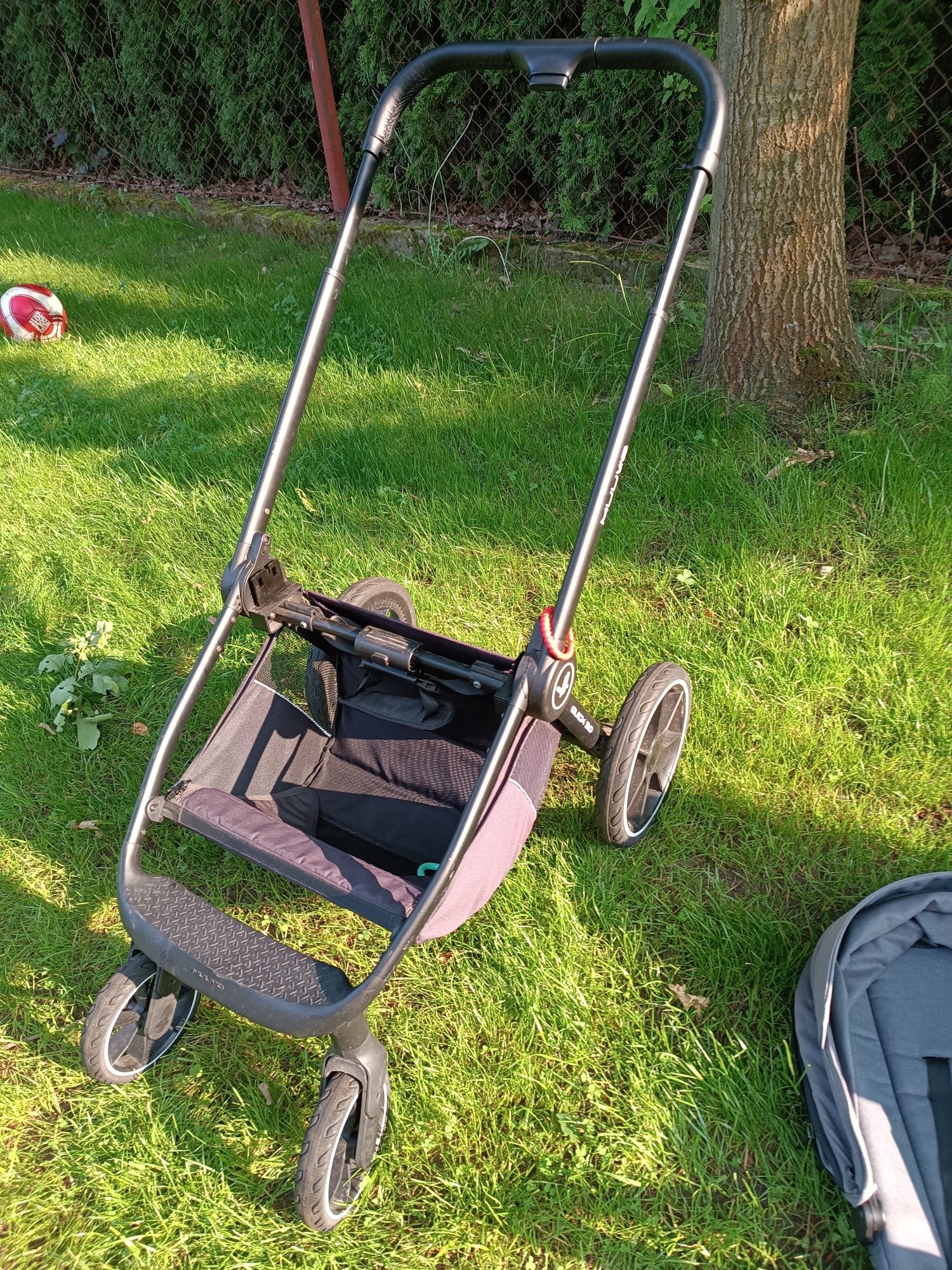 Wózek Muuvo Quick 3.0 2w1 + nosidełko cybex