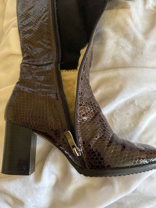 Продам чобітки супер стан! 36р