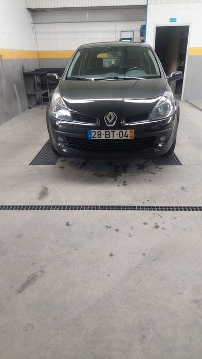 Renault clio 4 portas