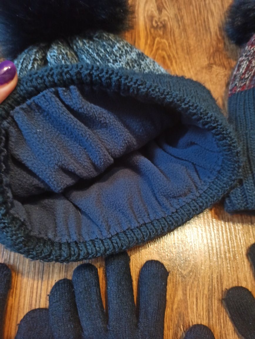 Zestaw czapek zimowych z rękawiczkami