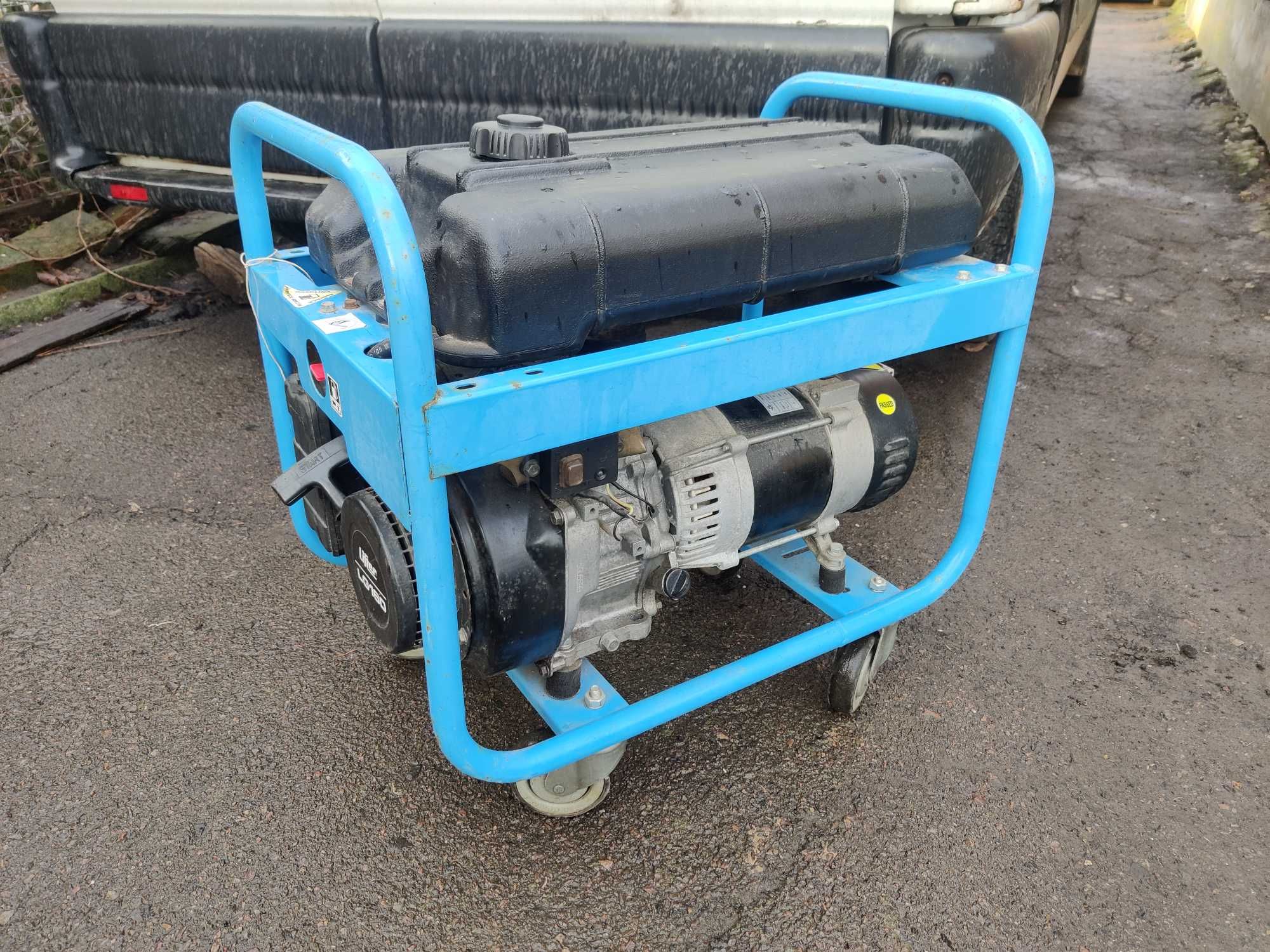 Генератор Blizzer BL3000 (бензин, 2.5кВт, 220В)