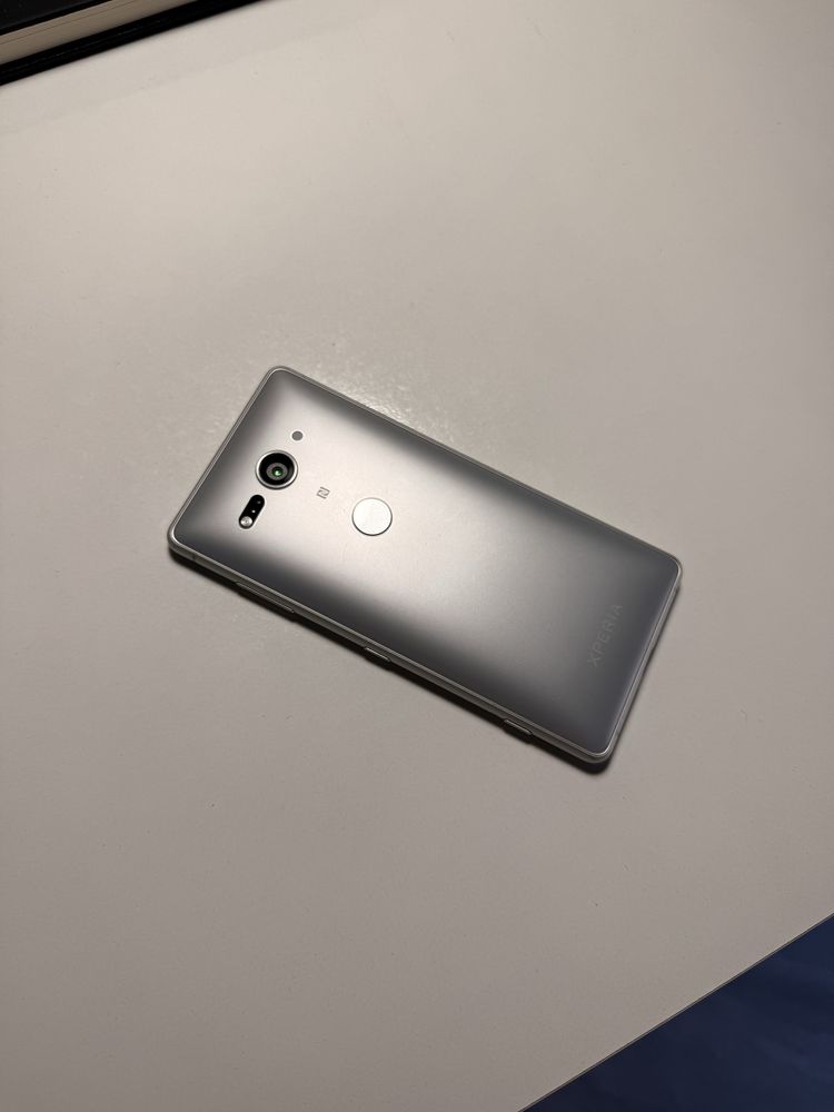 Xperia XZ2 Compact