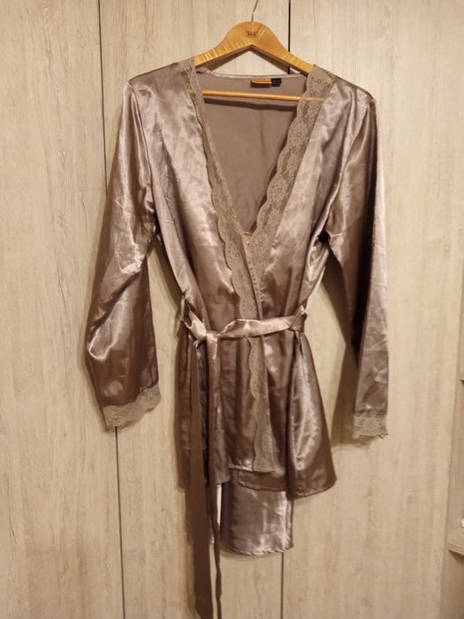 Szlafrok -koszulka zestaw 42 Jolinesse