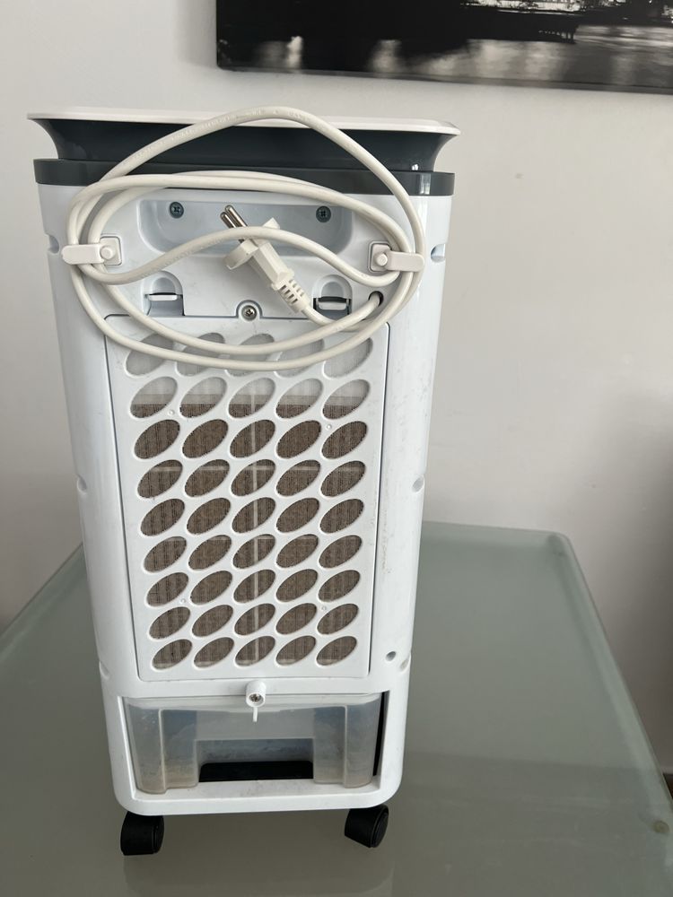 Skuteczny, elegancki, wentylator i koimatyzator Teesa Touch P 700