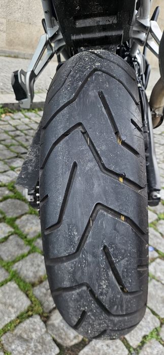 Pneus quase novos montados em bmw gs 900