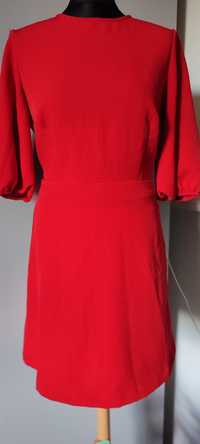 Piękna czerwona sukienka Mohito