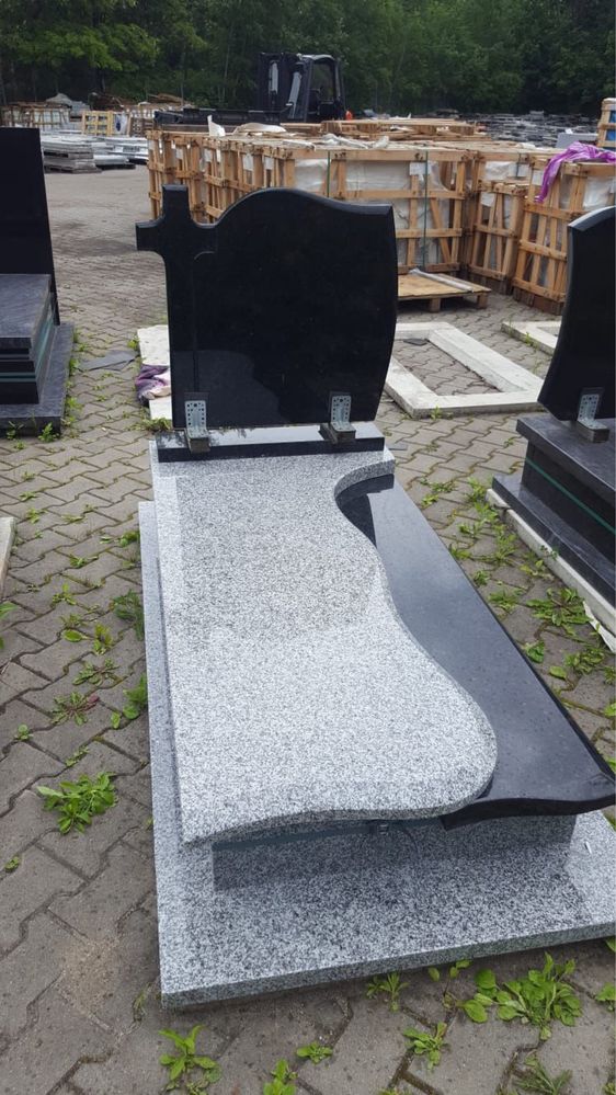 Nagrobek 6500 granitowy  caly slask montaż pomnik
