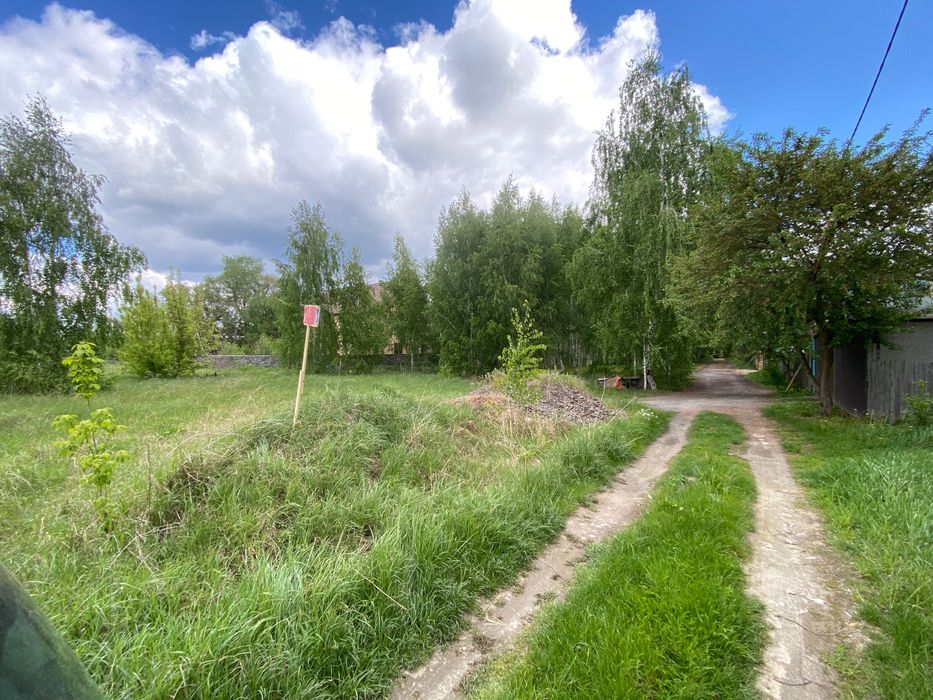 Ділянка 11.5 сот по вул. Незалежності ( 25 м від озера)