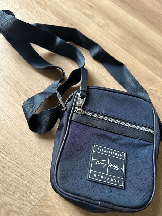 Reporter bag tommy hilfiger saszetka nerka nowa męska