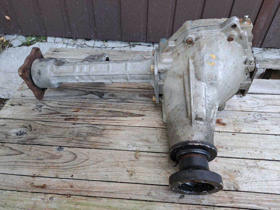 Suzuki Grand Vitara 2.4 most przedni manualny