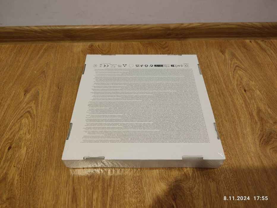 Nowy zegar ścienny 30.5 cm motyw złota
