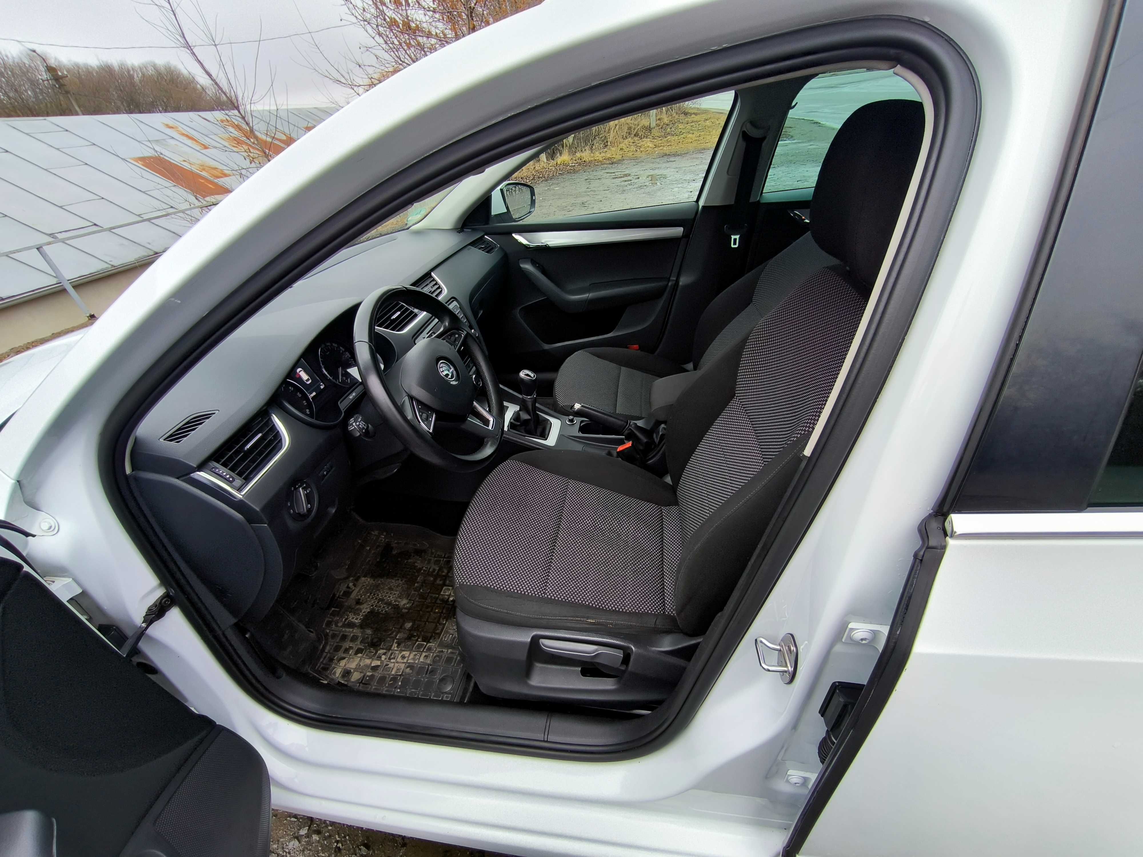 Skoda Octavia A7 1.6 TDI • 2016 • Повний привід • Луцьк