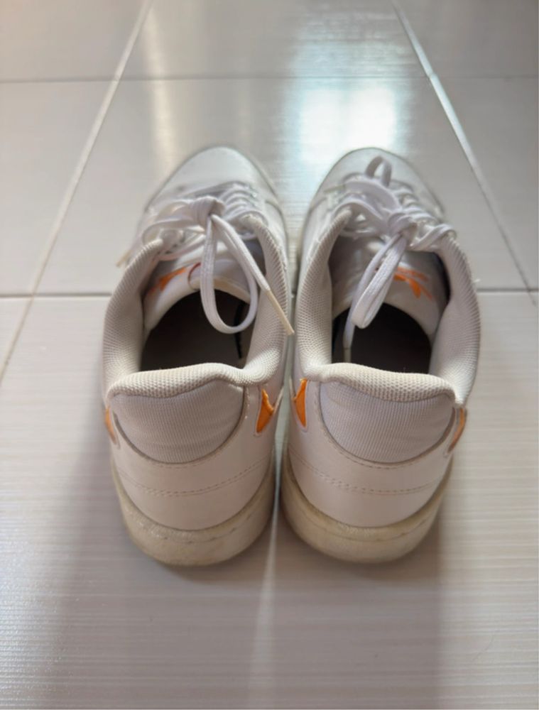 Tenis adidas brancos
