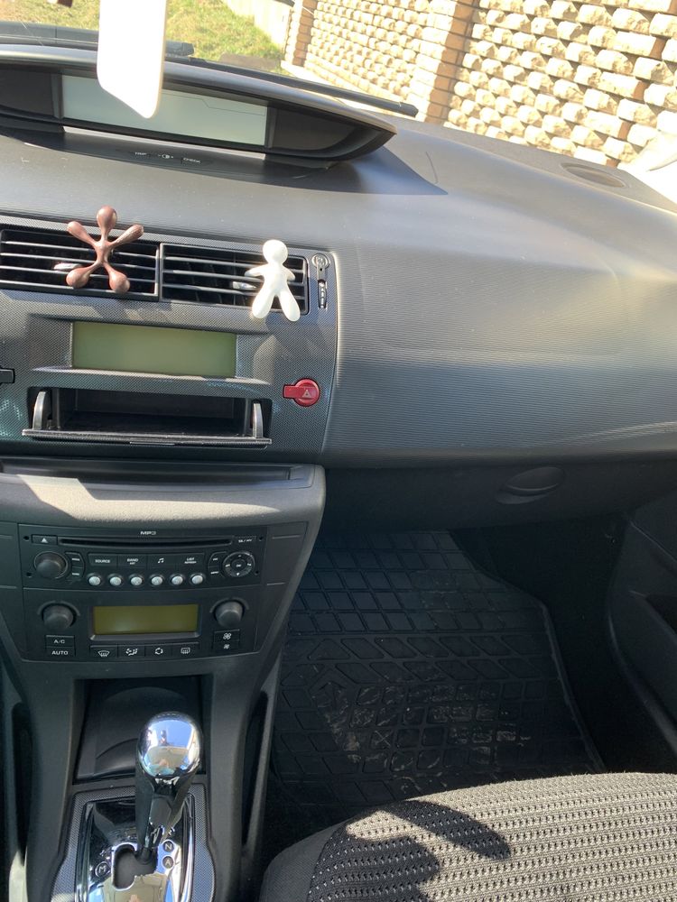 Citroen C4,    1,6л.   2009 рік