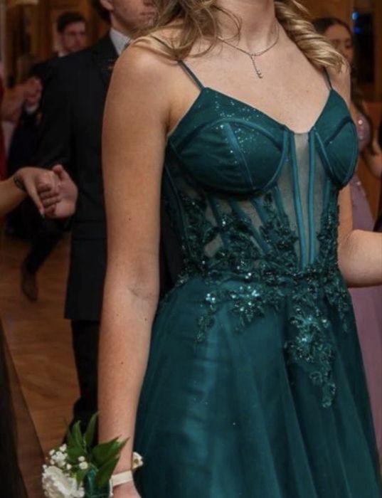 Sukienka studniówkowa księżniczka