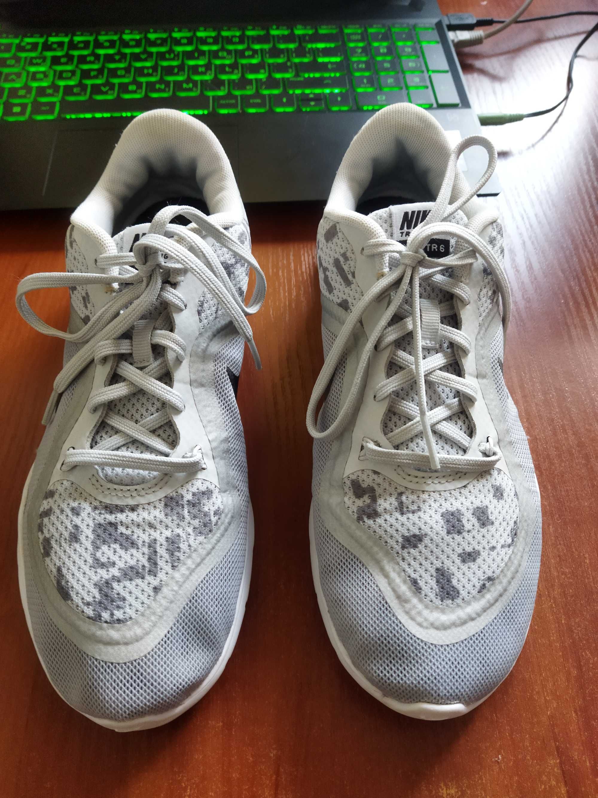 Кросівки Nike FLEX TRAINER