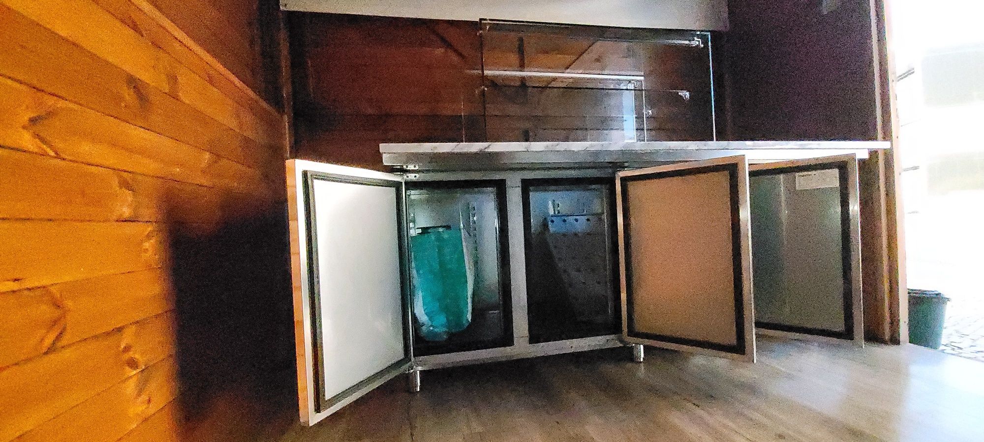 Vitrine refrigerada