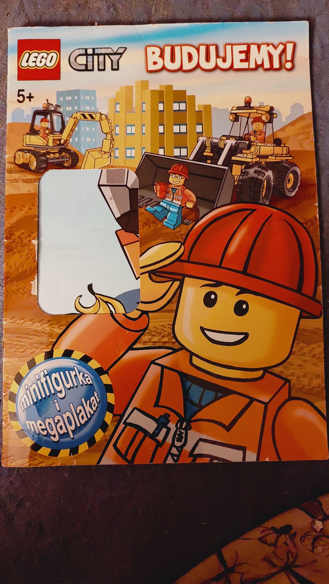 Czasopismo z serii LEGO city- budujemy