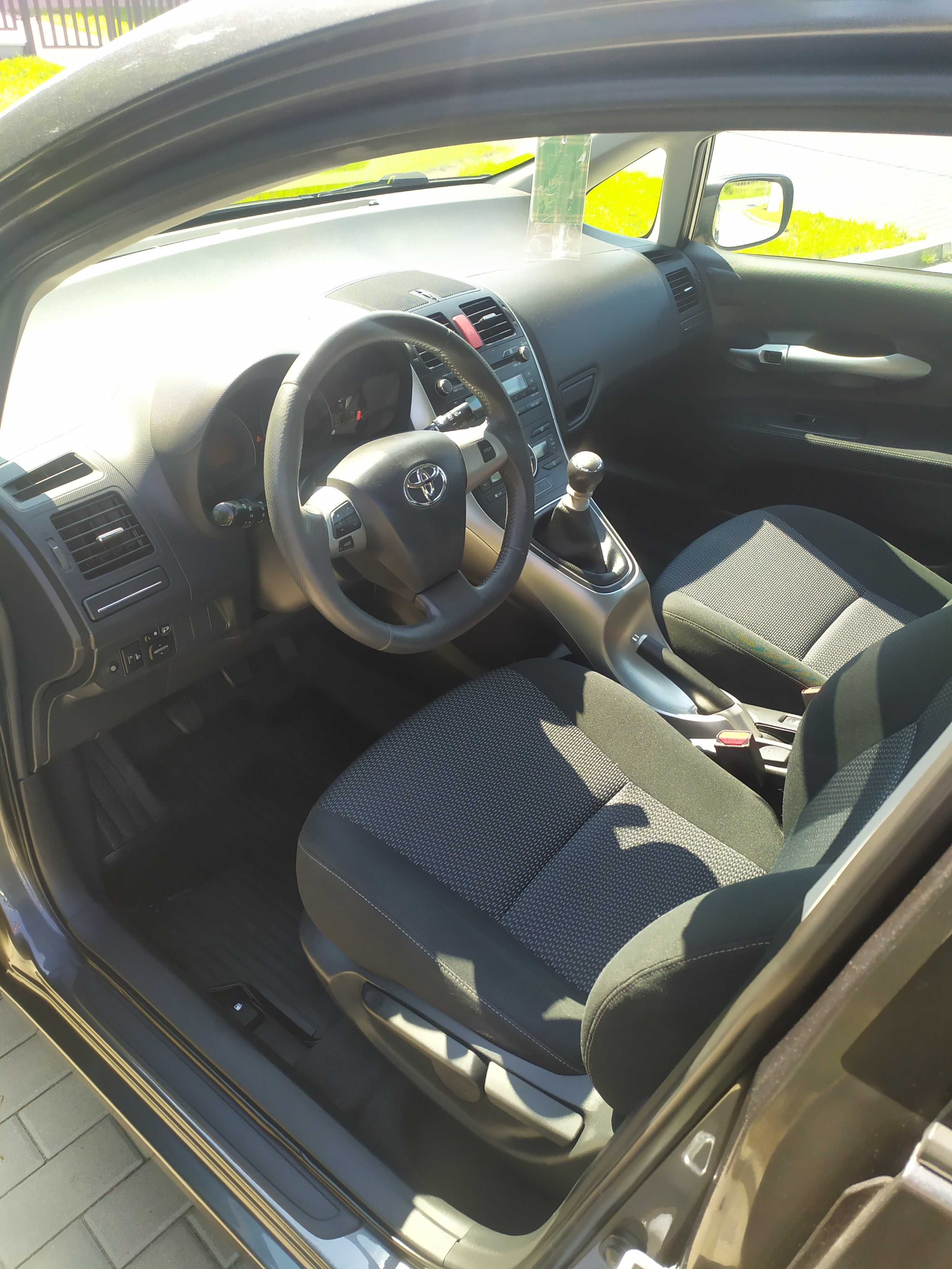 Toyota Auris 1.6, przebieg 125 tys. serwisowana w ASO, bardzo zadbana