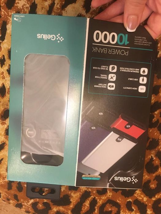 Продам павербанк power bank 10000