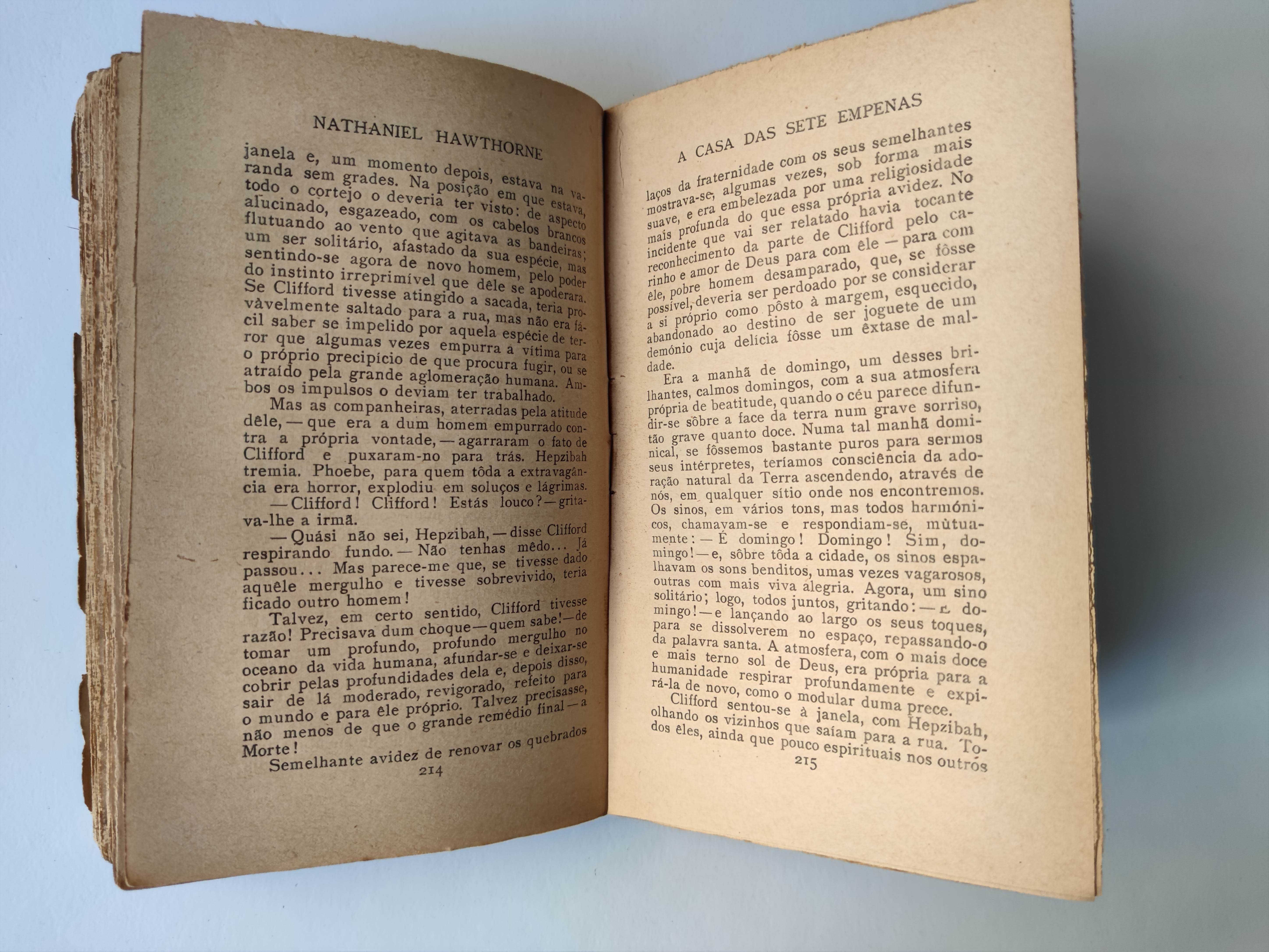 A Casa das Sete Empenas, Nathaniel Hawthorne. Portugália Editora 1948?
