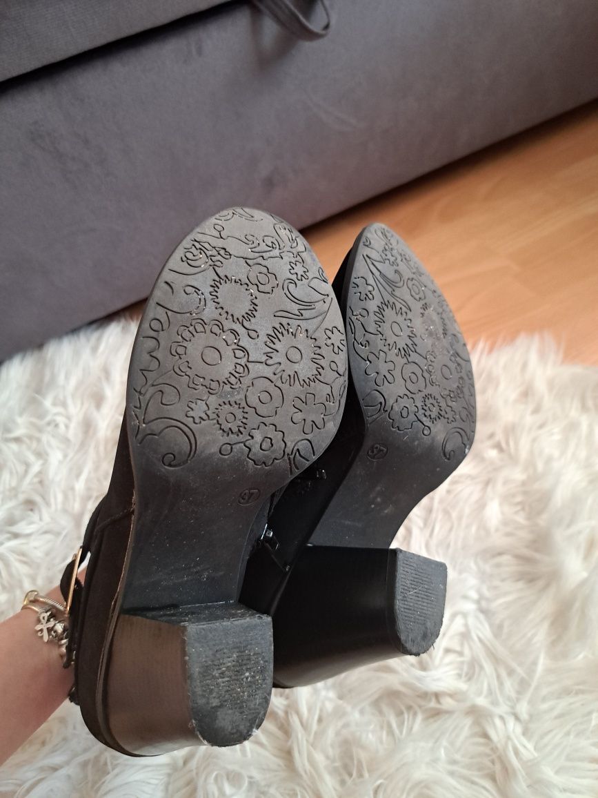 Czarne zamszowe botki na obcasie, buty jesienne damskie, Graceland