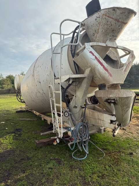 gruszka, betonomieszarka, zabudowa betonomieszarki