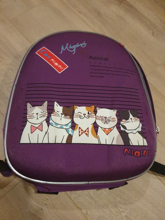 Рюкзак для дівчини