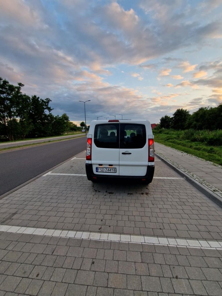 Citroen Jumpy 2009r  9 osobowy