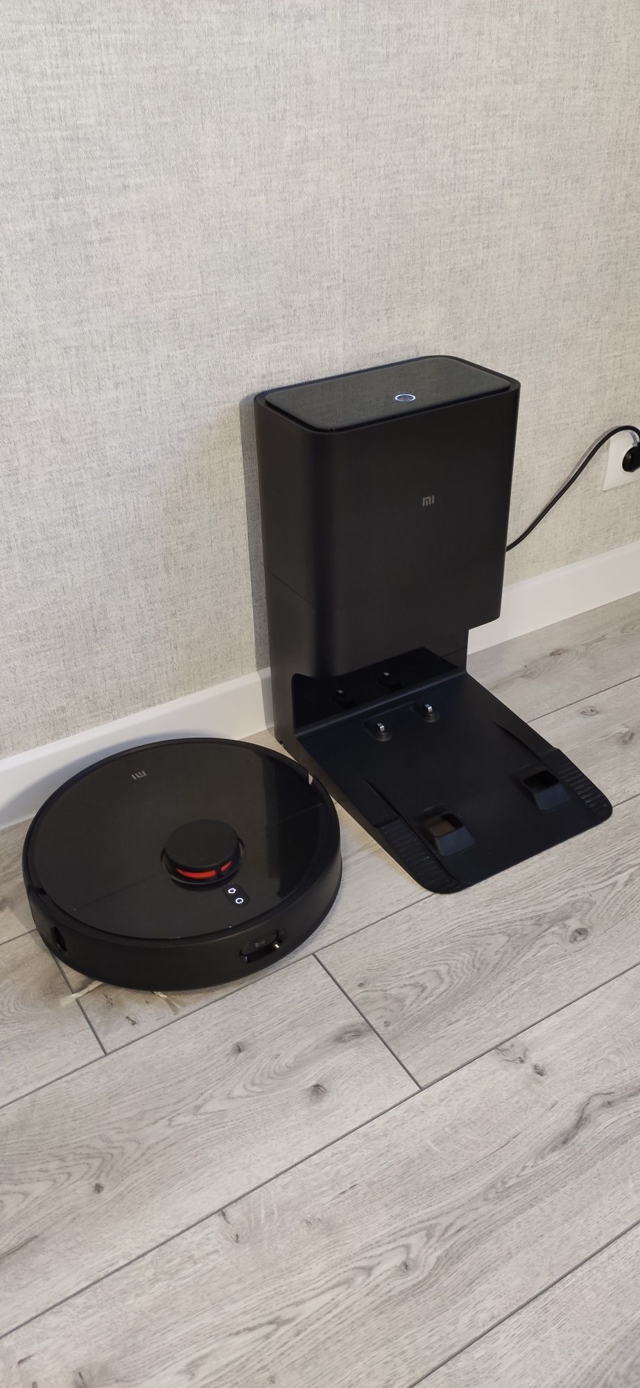 Mi Robot Vacuum-Mop 2 Ultra + Auto-empty Station