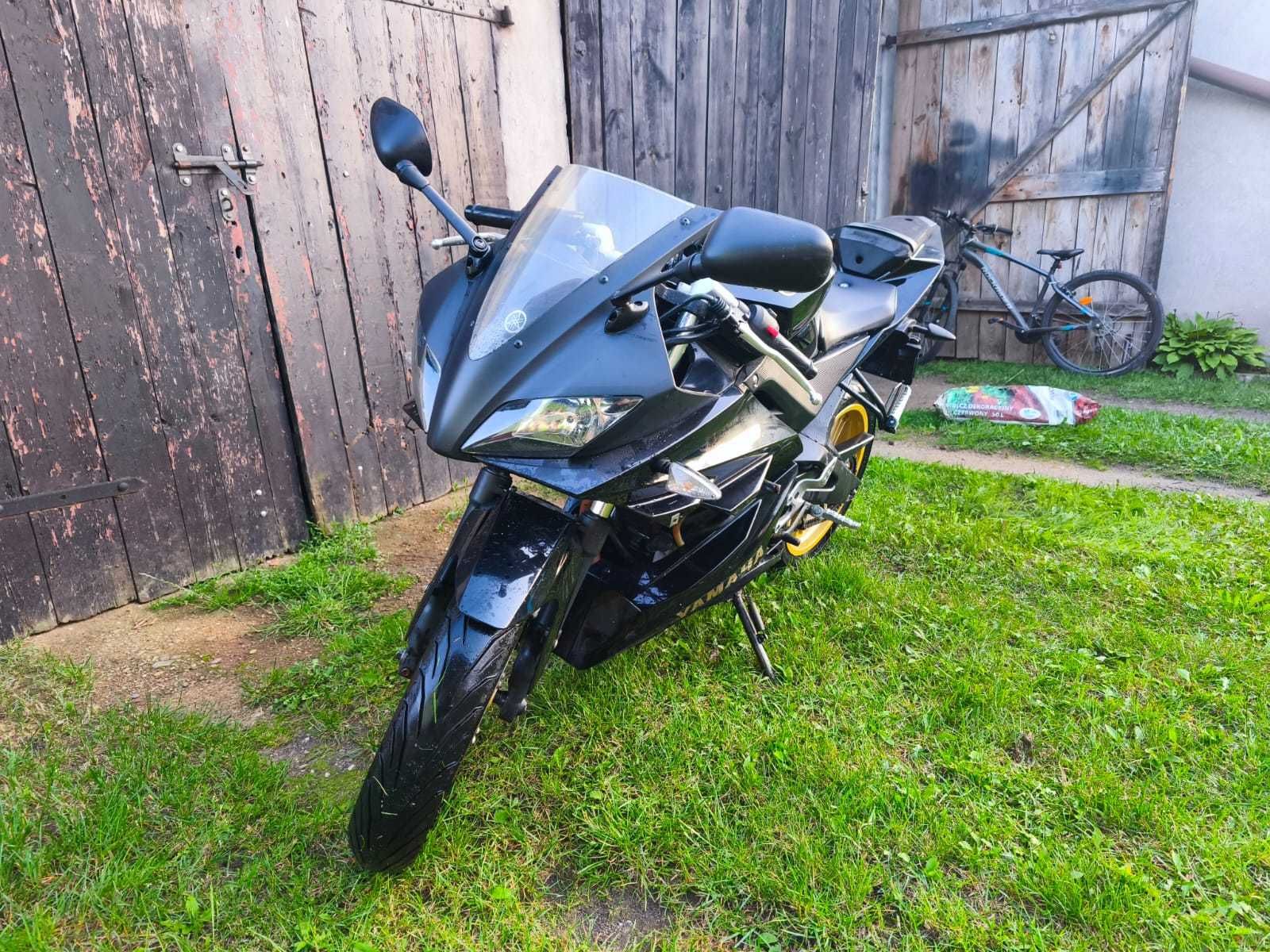 Yamaha yzf 125r 2008r