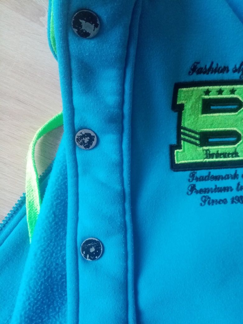 Fajna bluza z kapturem