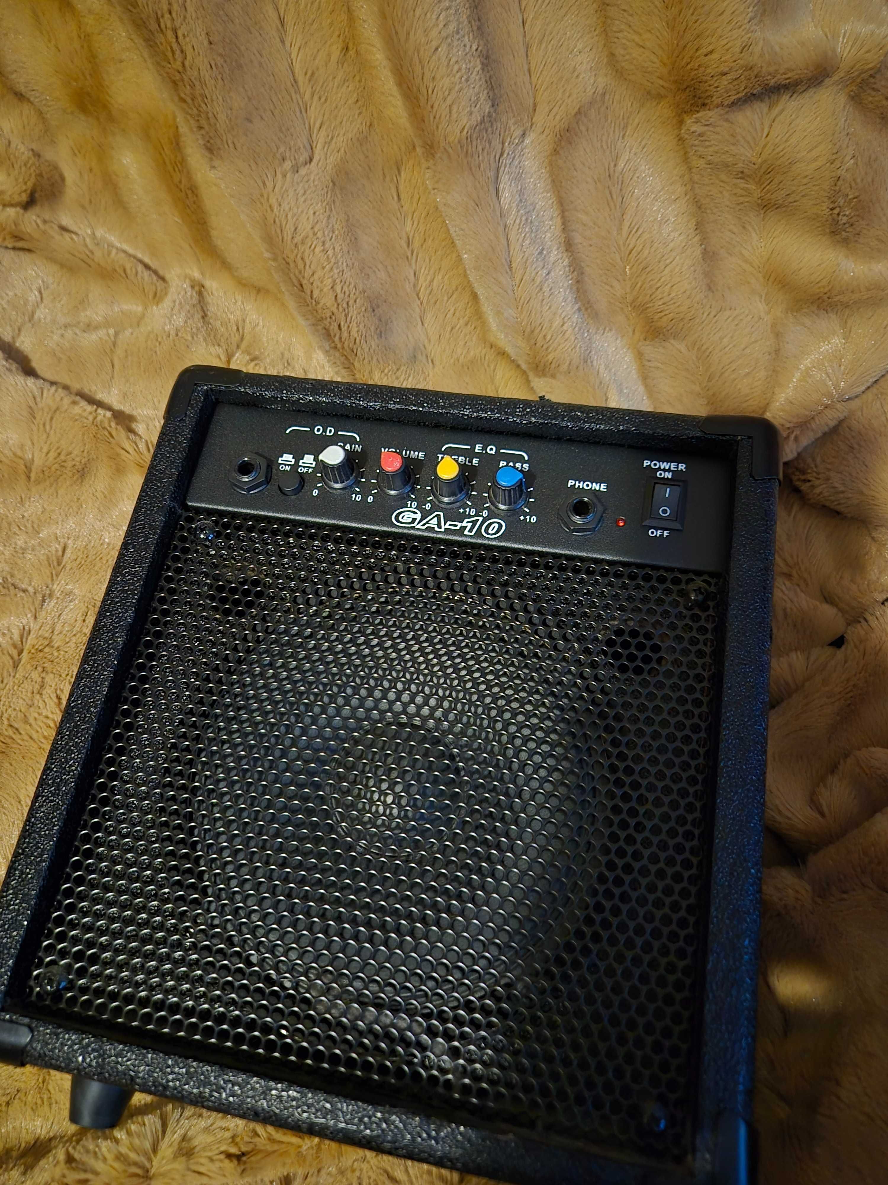 Uszkodzony wzmacniacz gitarowy combo piec 2