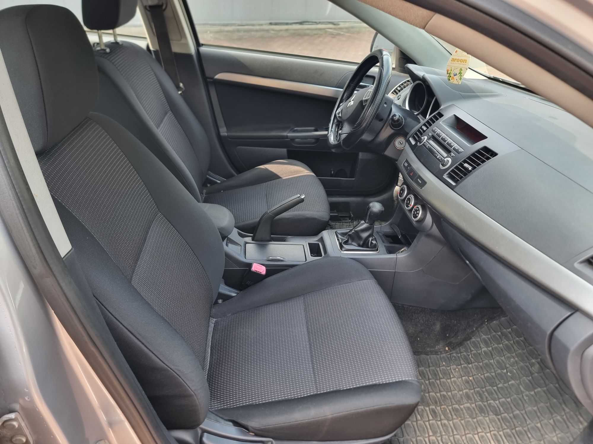 Mitsubishi Lancer VIII 2008r   1.8 Benzyna  *Nie zgnity *  W pełni spr