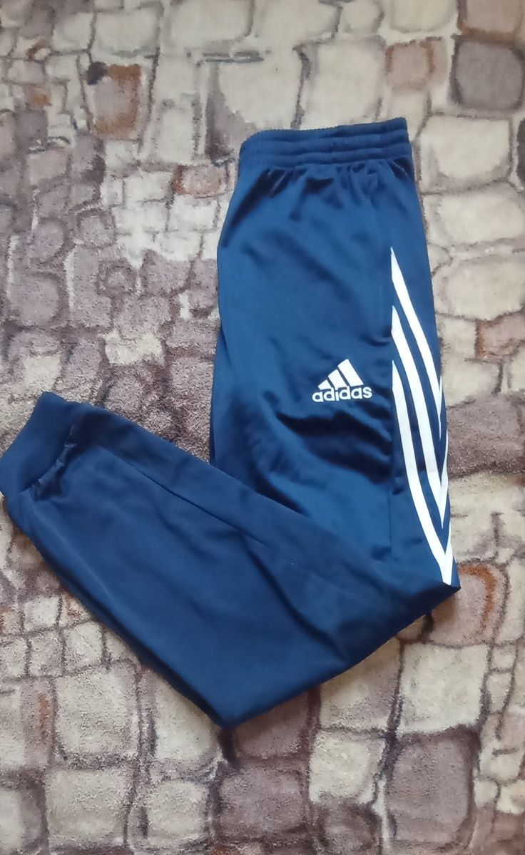 Продам штани Adidas