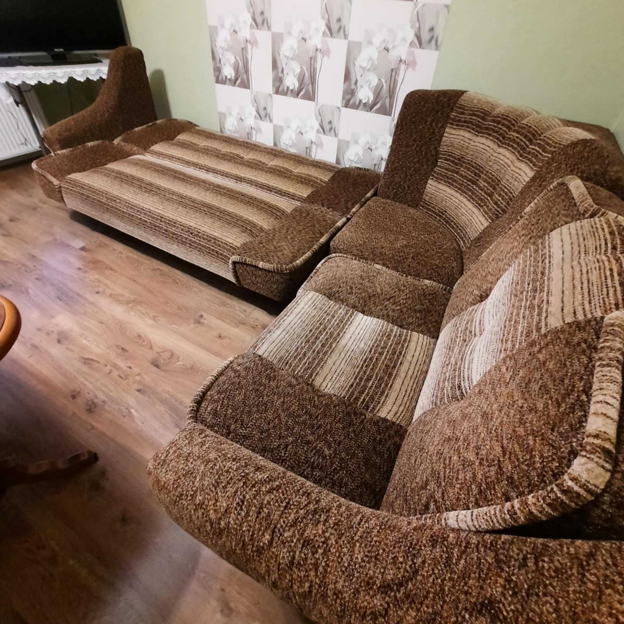 Komplet mebli do salonu meblościanka narożnik