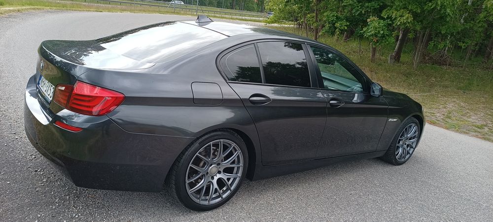 BMW F10 E60 E90 M-pakiet 260k 19' Czarna Podsufitka