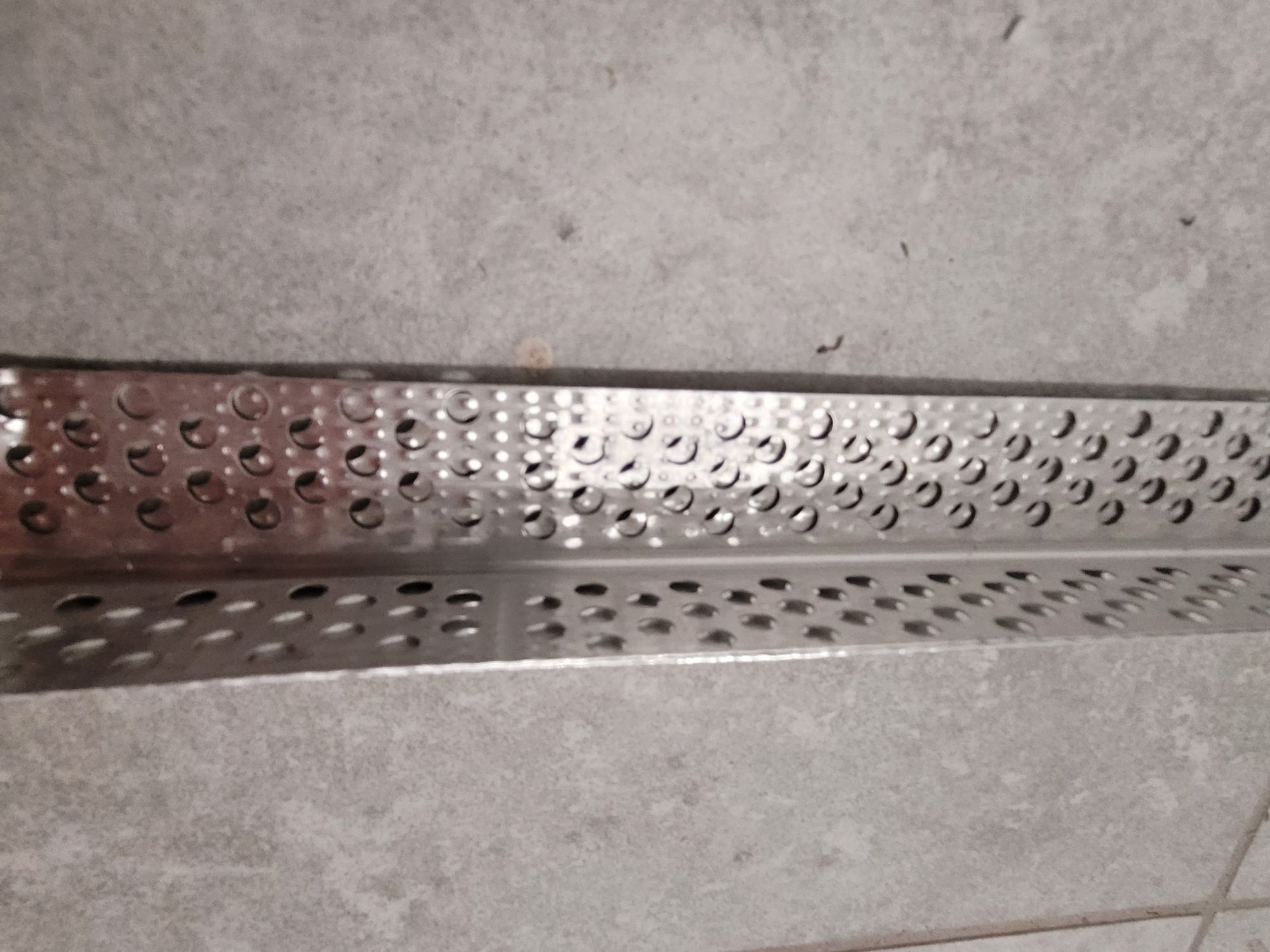 Narożnik aluminiowy 3m 30x30 wzmocniony