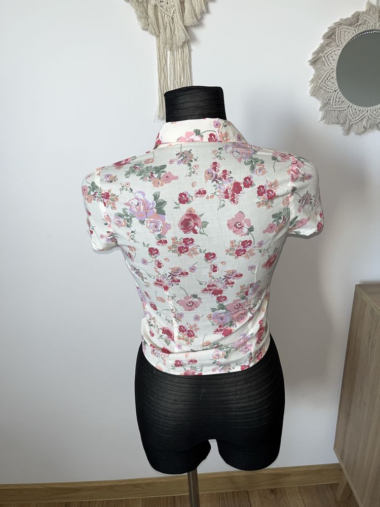 Bluzka koszula w kwiaty pin up S